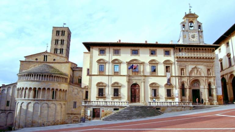 APPUNTAMENTI: “Vacanze toscane”, presentazione ad Arezzo il 18 giugno
